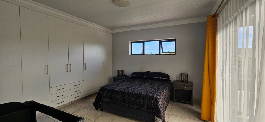2 Bedroom Property for Sale in Fraaiuitsig Western Cape